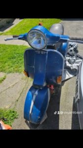 Piaggio Vespa Douglas (BGR820W)