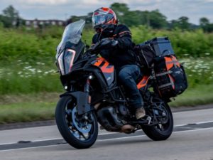 KTM Adventure (VN70OTM )